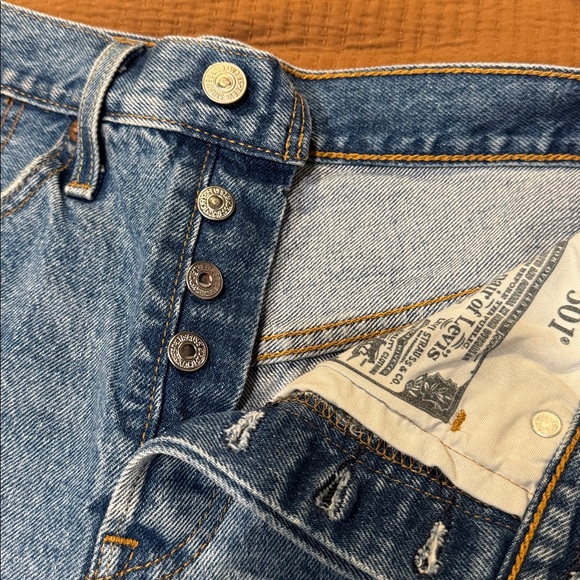 LEVI’S 501 Shorts 25 distressed - Picture 5 of 11